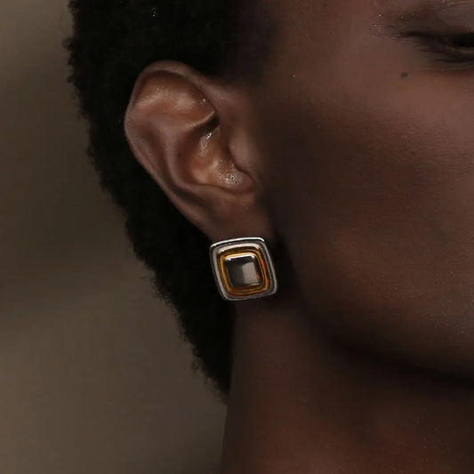 Classic Edge Earrings in silver on model