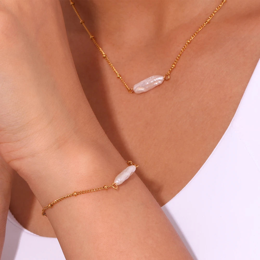 Modern Siren Necklace