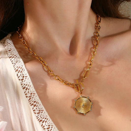 Divine Shine Necklace