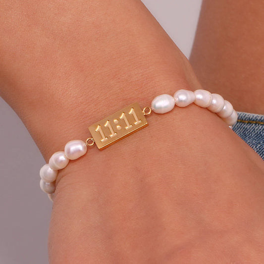 Aligned & Thriving Pearl Bracelet