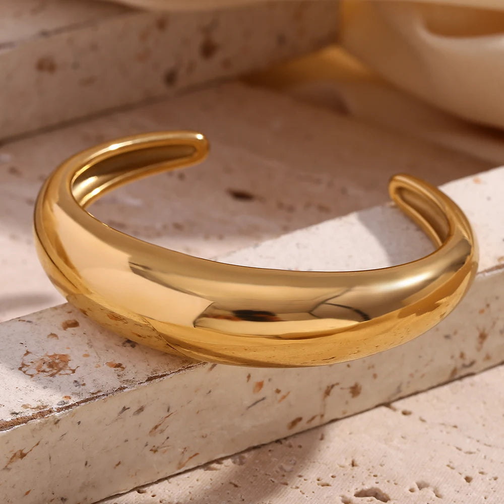 Bold Embrace Bracelet