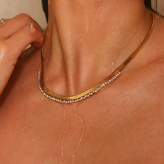 waterproof necklace with AAA zirconias on a models neck while showering.