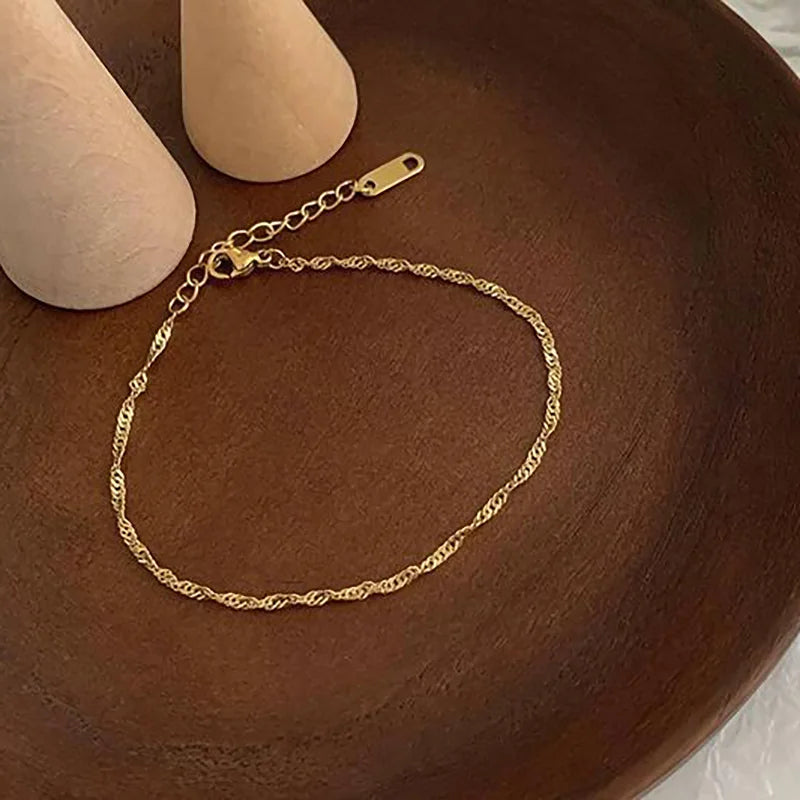 Belle Twist Bracelet