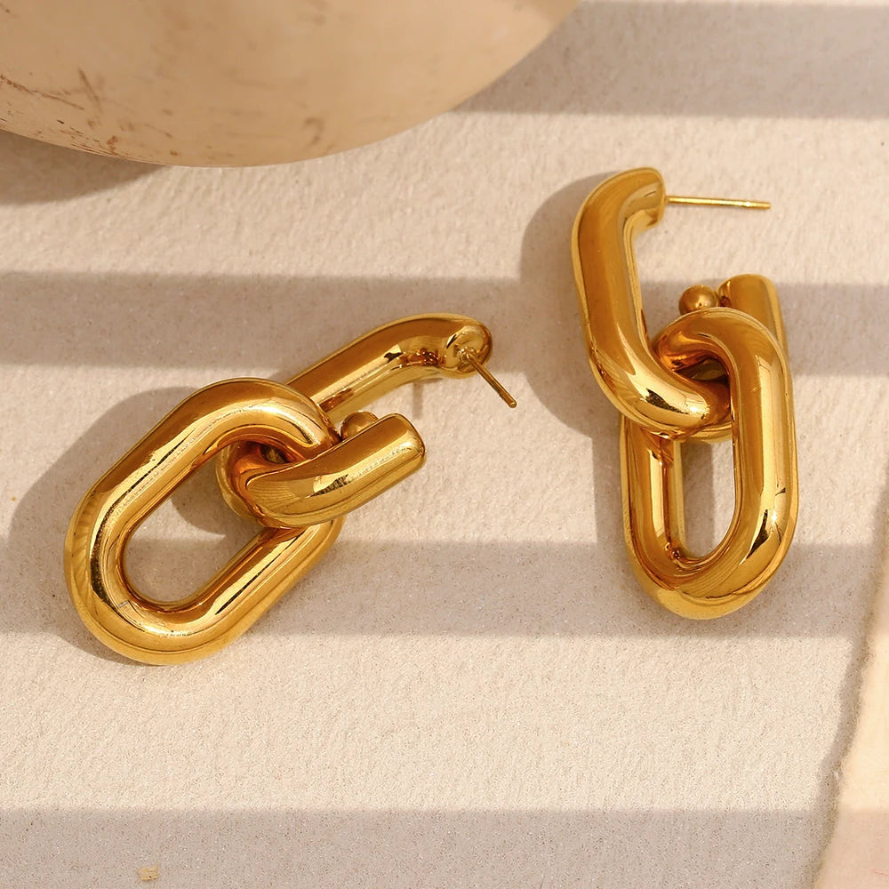 Lush Links Earrings flatlay