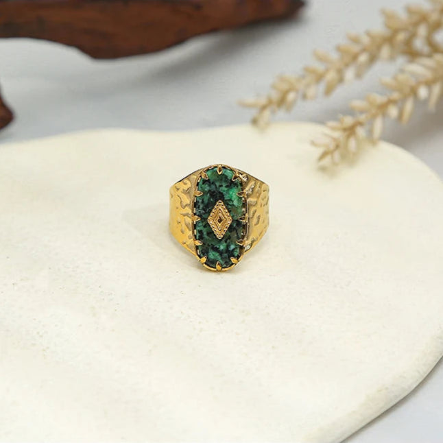 Reina Royale Ring