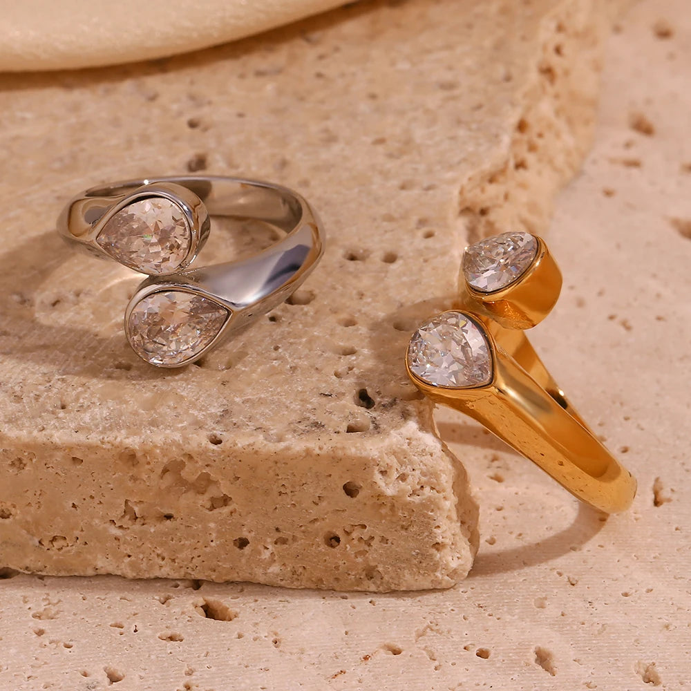 Twirl of Abundance Ring