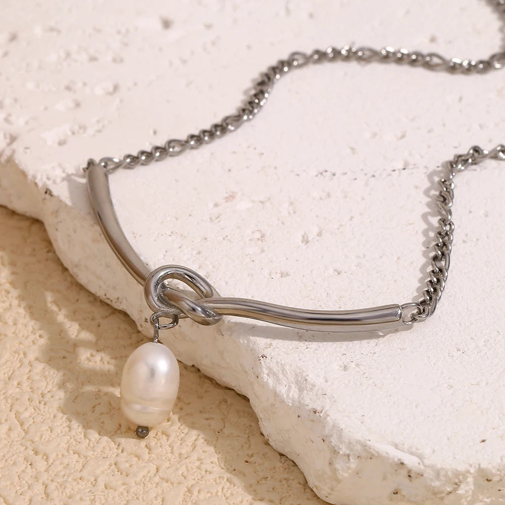 The Knot Pearl Necklace