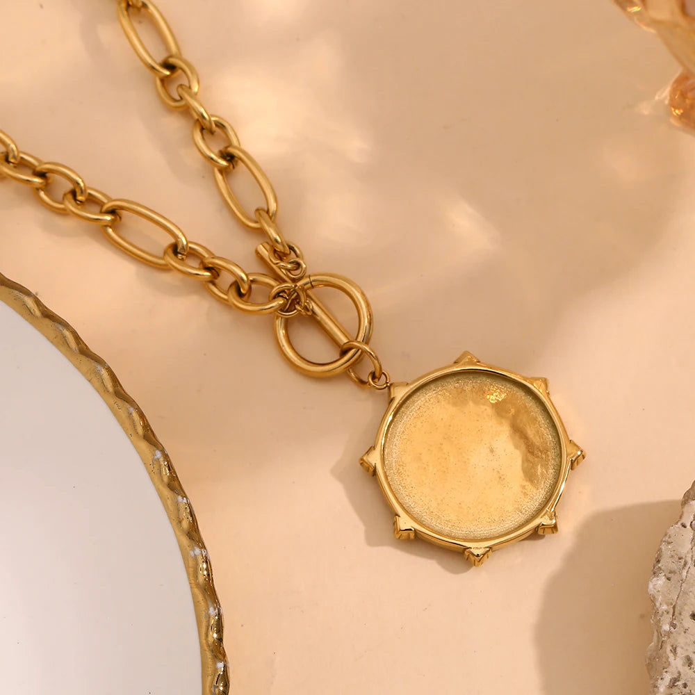 Divine Shine Necklace