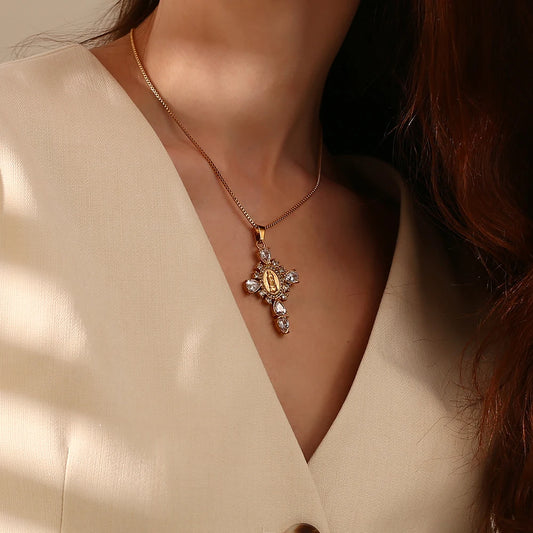 Madre Mia Necklace