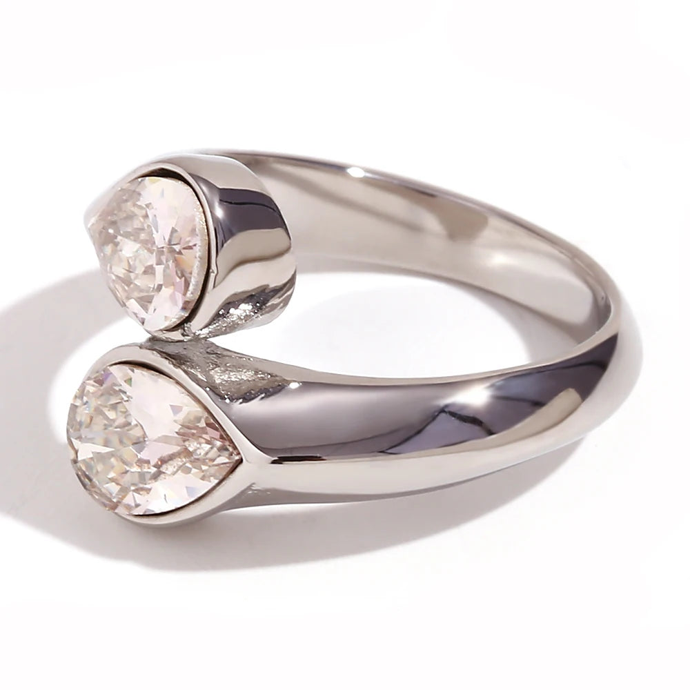 Twirl of Abundance Ring