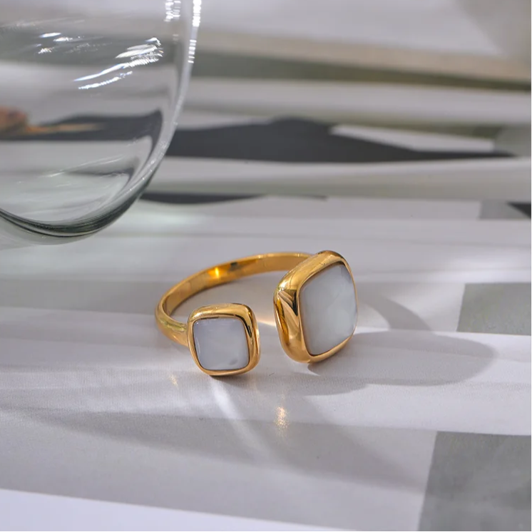 Contemporary Flair Ring