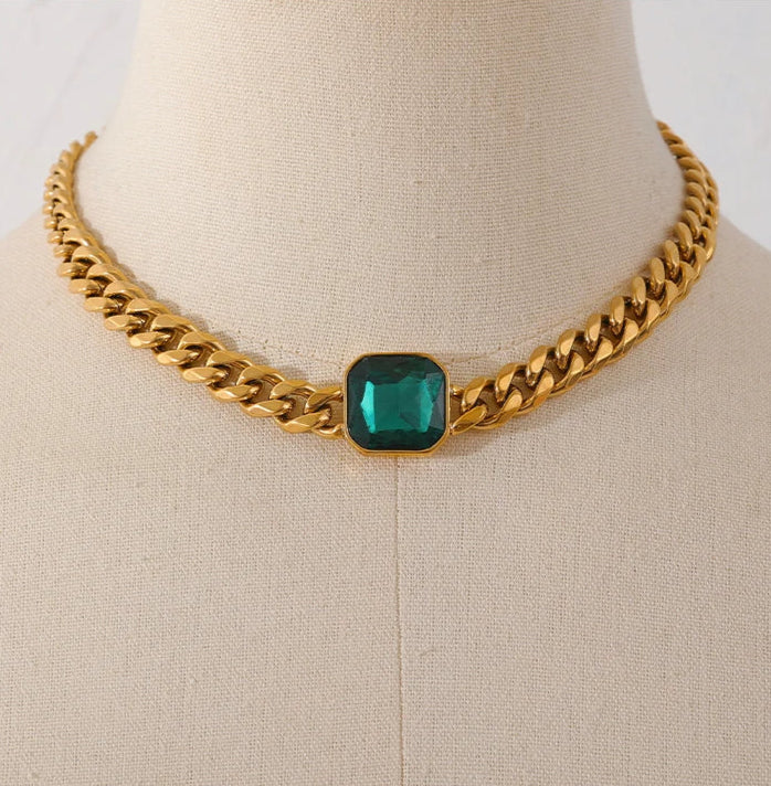 Her Boldness Emerald Necklace