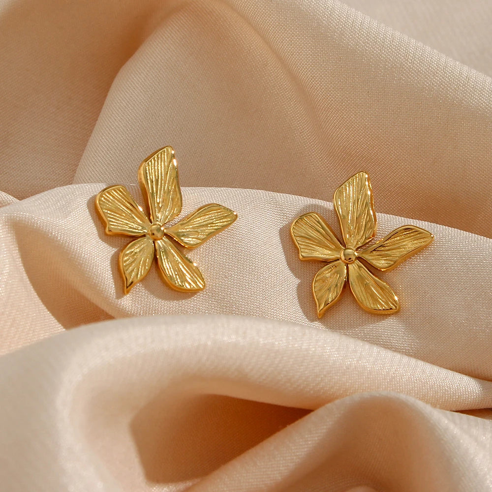 Pretty Petals Stud Earrings