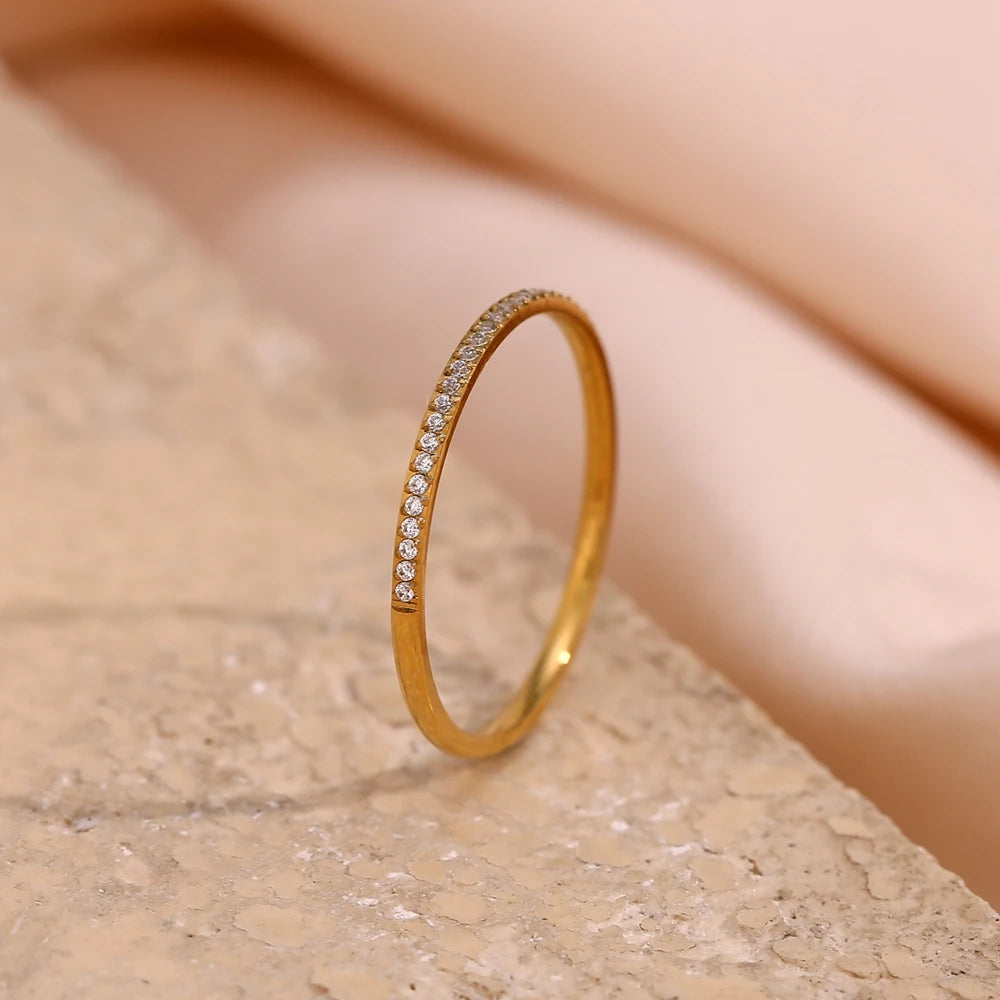 Lumina Delicate Ring