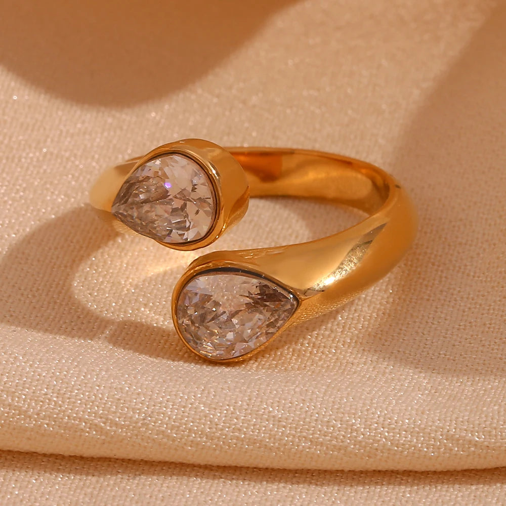 Twirl of Abundance Ring