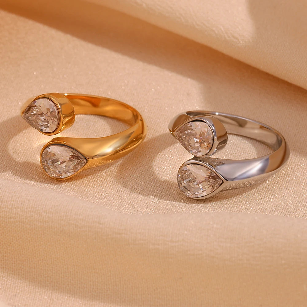 Twirl of Abundance Ring