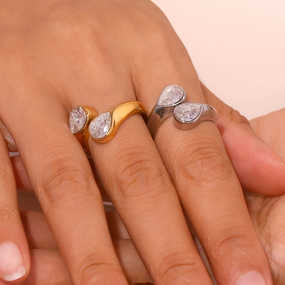 Twirl of Abundance Ring