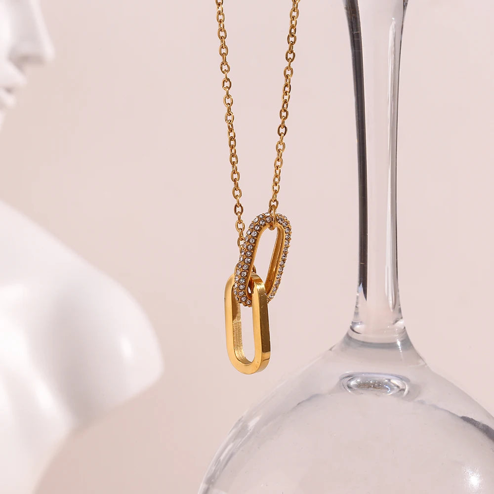 Linked Glimmer Necklace