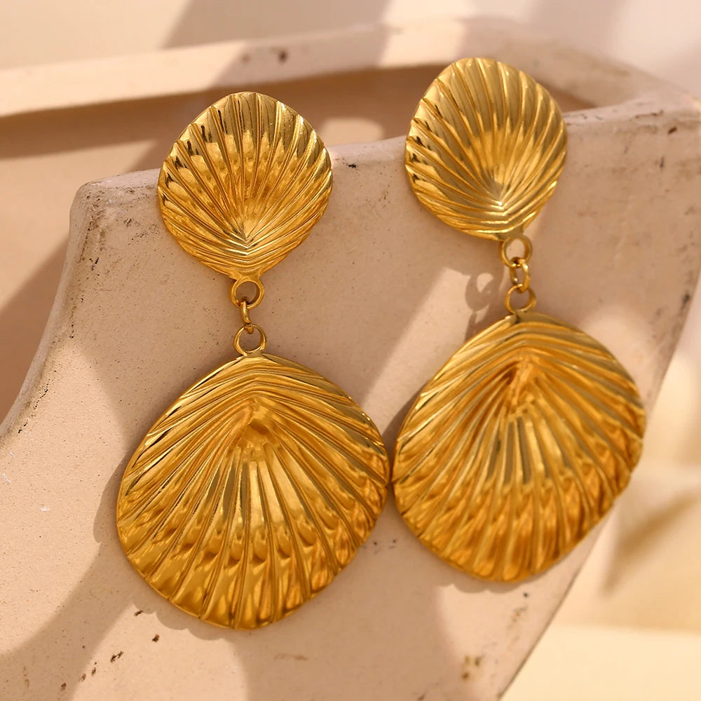 Tidal Grace Gold Shell Earrings