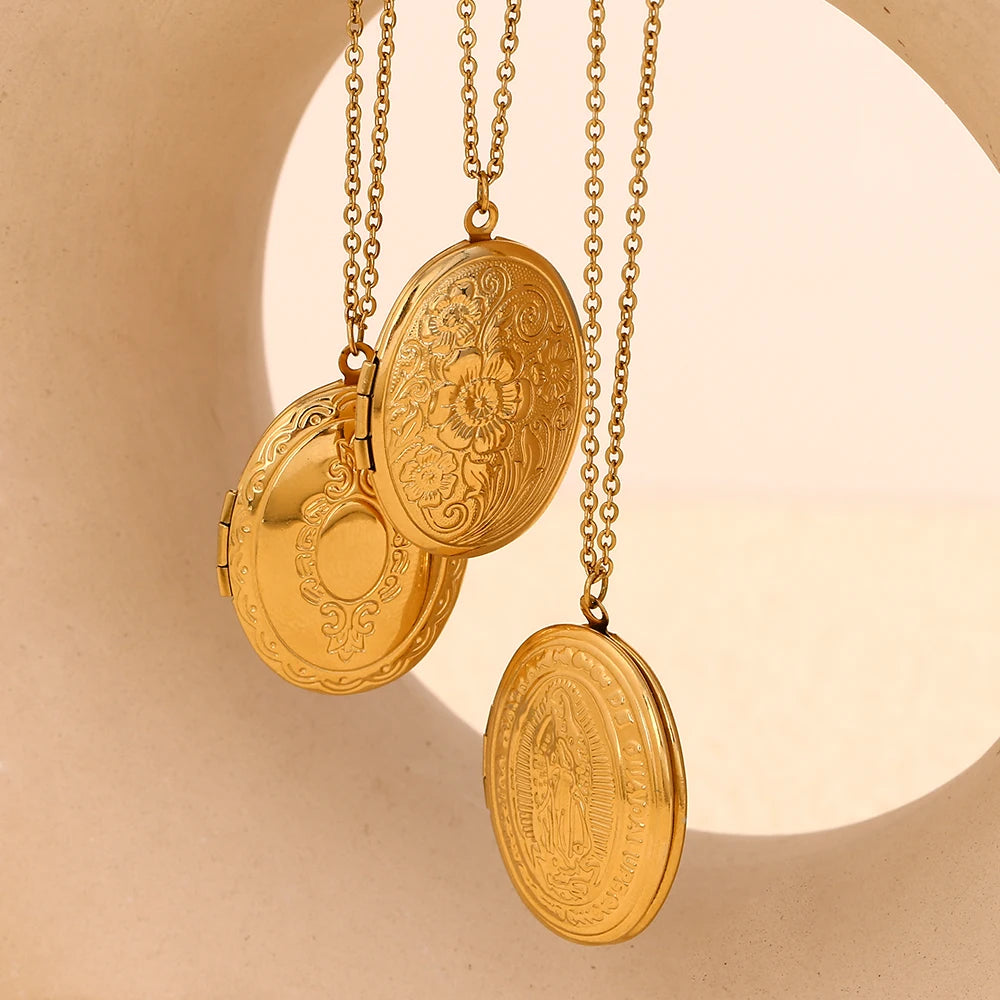Oval-shaped gold-plated locket necklaces with vintage-inspired engravings,