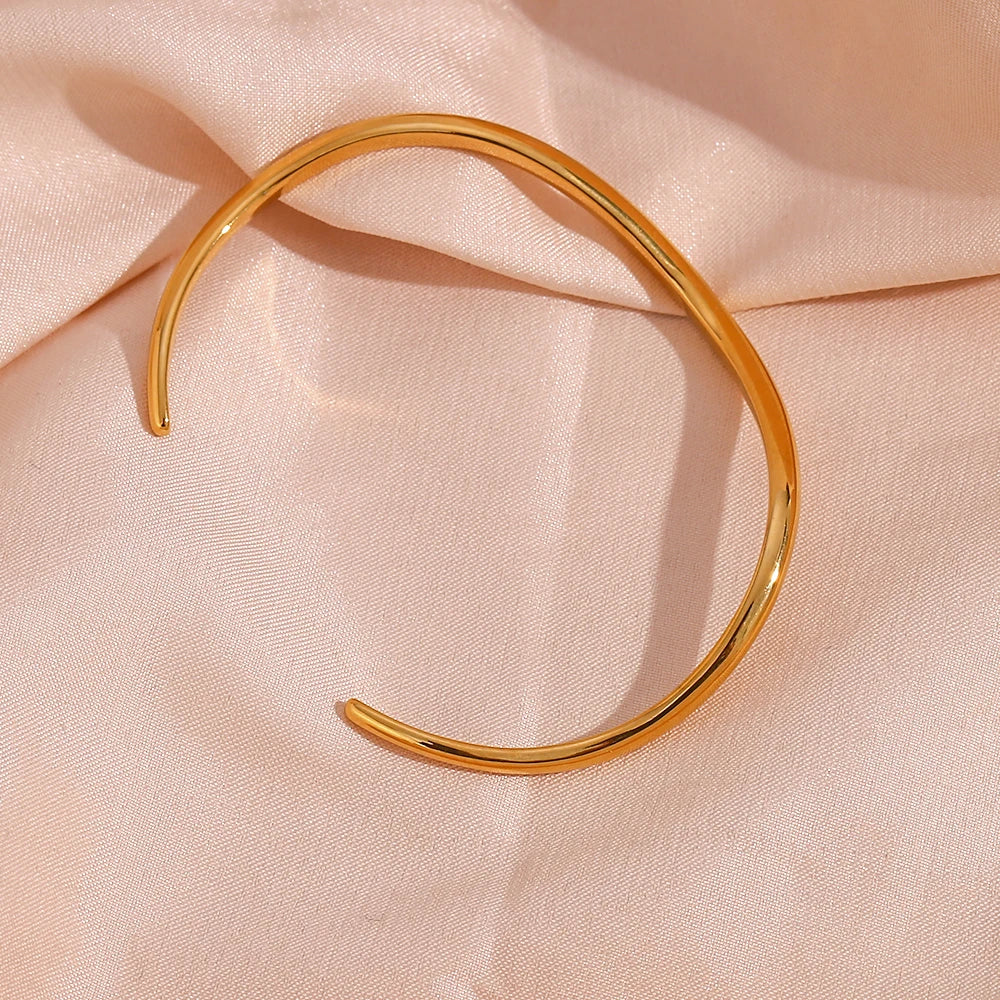 Wave Delight Bracelet flat lay